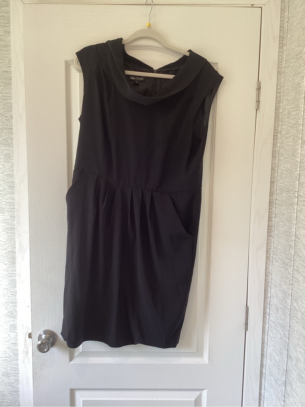 I.N. Studio Black Sleeveless Cowl Neck Midi Dress 16 EUC